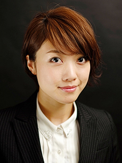塚 田 美 帆 子